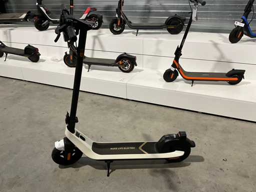 Niu Elektrische step