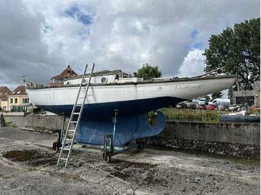 Classico yacht a vela in legno