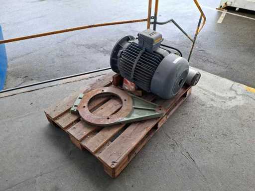 BBC Brown Boveri - QUX200L4AH - Elektromotor