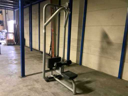 Multi-gym Poulie Lat Technogym Element