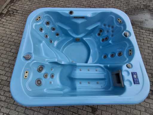 Azur Spa American Jacuzzi pentru 4 persoane și spa în aer liber