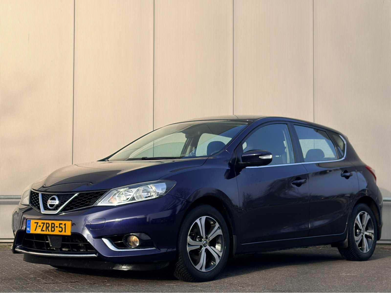 2015 Nissan Pulsar automatic passenger car