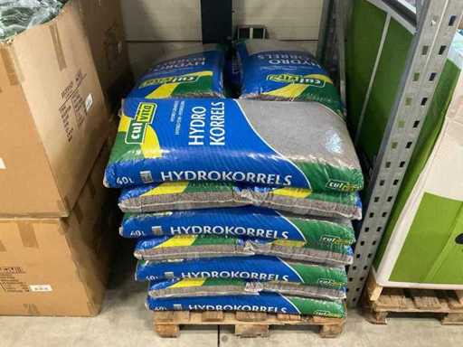 Beaucoup de granules CulVita Hydro 40L par sac (21x)