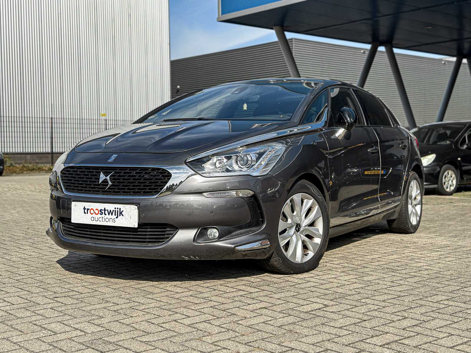 Personen- en bedrijfsauto's te Tiel
