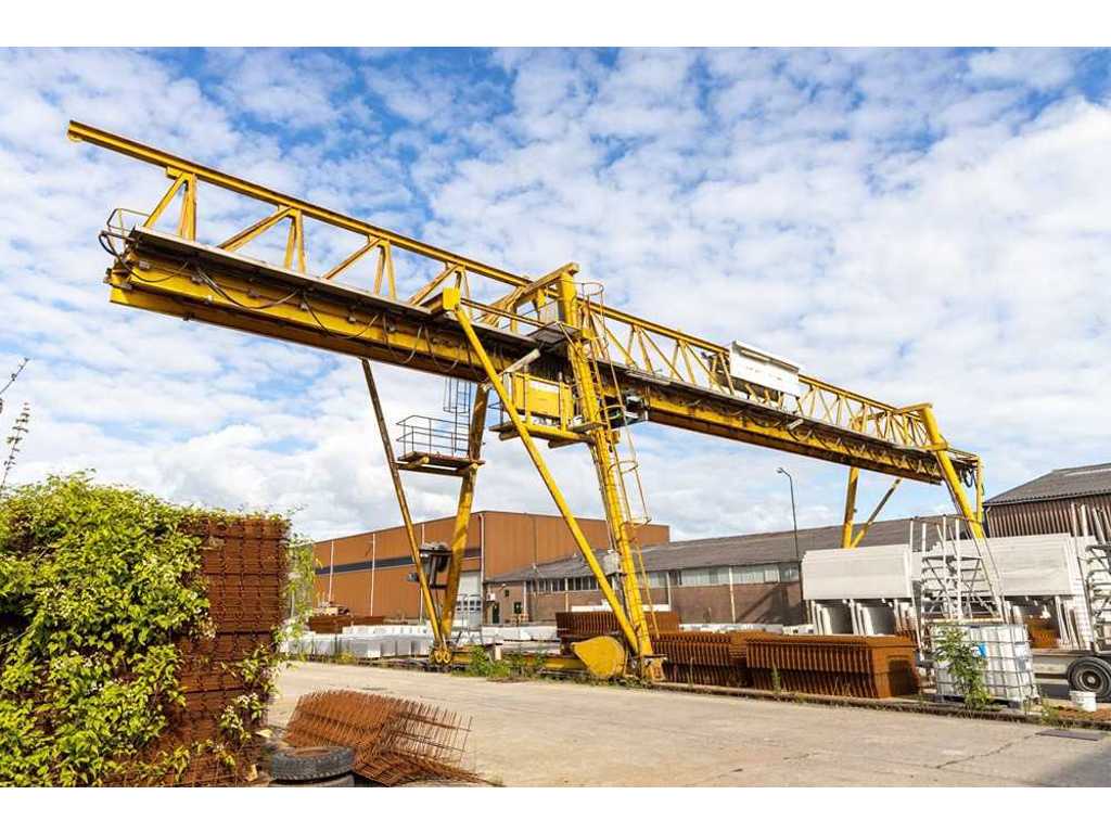 1987 Demag DH525 H20 4/1 Self Propelled Gantry Crane Troostwijk Auctions
