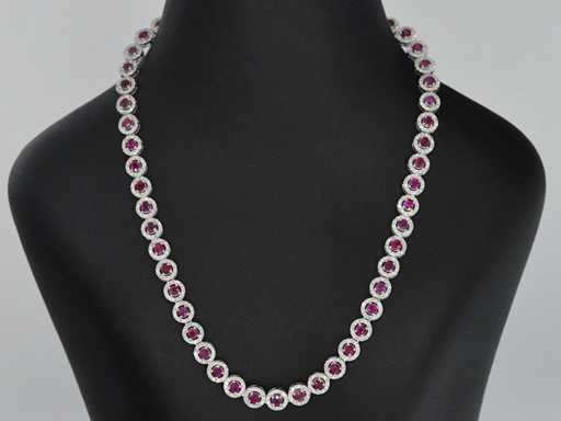 Collier en or blanc, diamants et rubis blancs, 15,00 carats