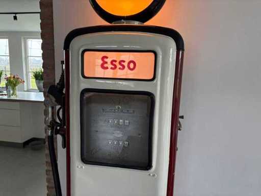 Ancienne pompe à essence