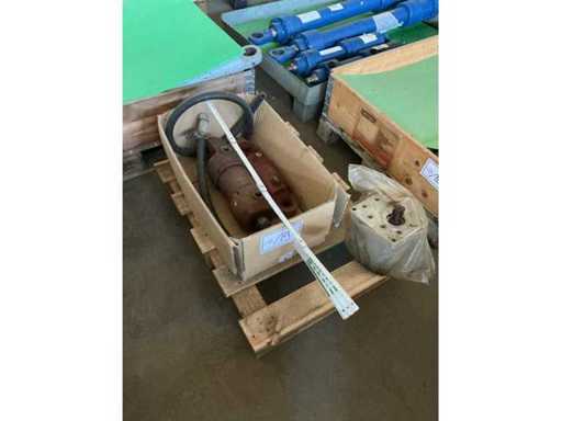 2 CYLINDRY HYDRAULICZNE+POMPA HYDRAULICZNA ORSTA