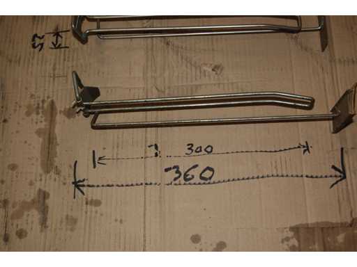 Crochets muraux perforés