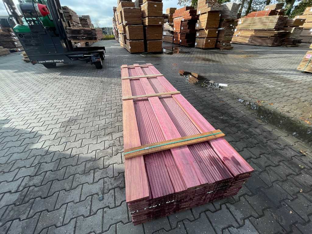 Lames de terrasse en bois dur Guyana 21x145mm, longueur 155cm (161x)