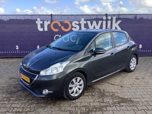 2014 - Peugeot - 208 - 1.2 VTi Active - Personenauto