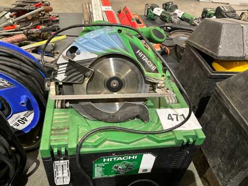 HITACHI C7U2 Circular Saw Machine