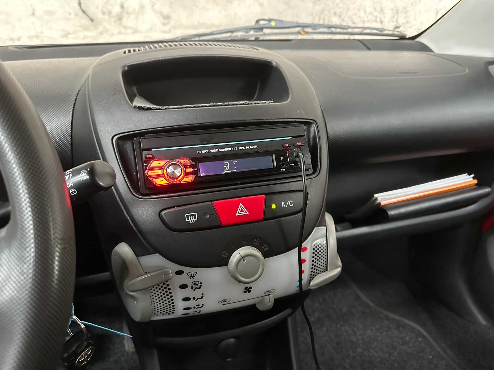 Toyota Aygo 1.0 VVT-i Access 28PK 2013,  KT-612-X