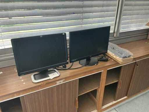Displays mit Zubehör (2x)