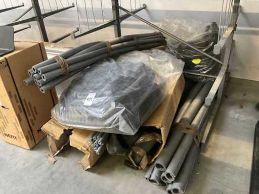 Charge verschiedener Rohrdämmungen