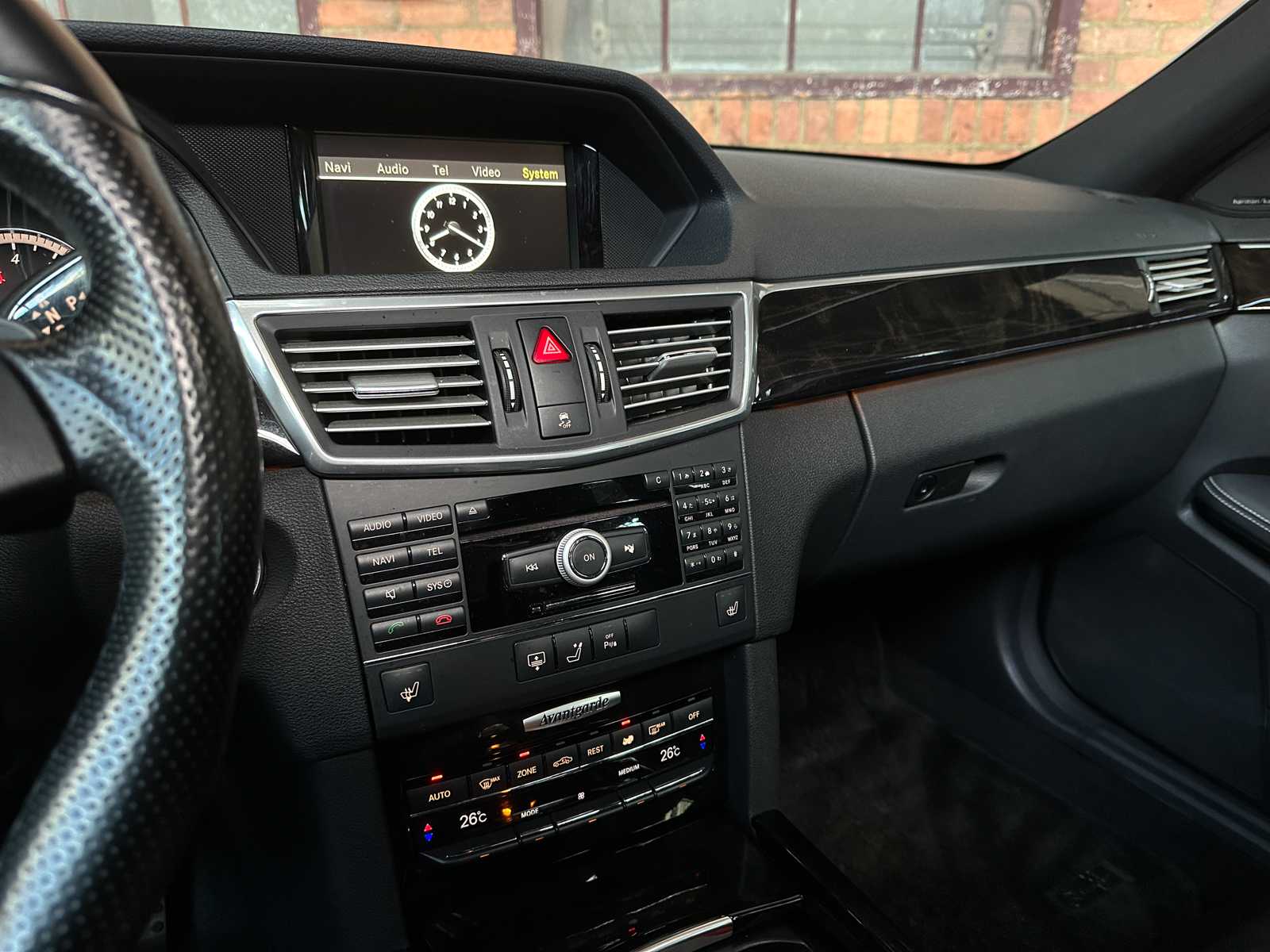 Mercedes-Benz E500 5.5 V8 AMG E-klasse 388pk 2009 -Youngtimer-