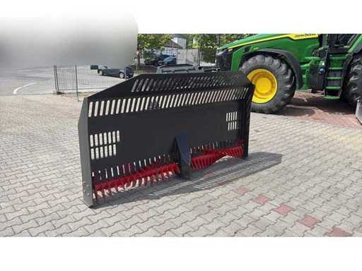 METAL-TECHNIK - SIlageverteiler / Silageschieber