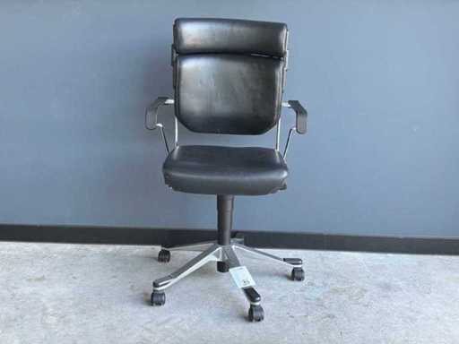 Giroflex Office Chair