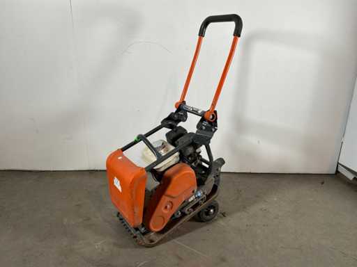 Altrad Belle PCX 12/36 2012 Compacteur à plaques essence 16 kN