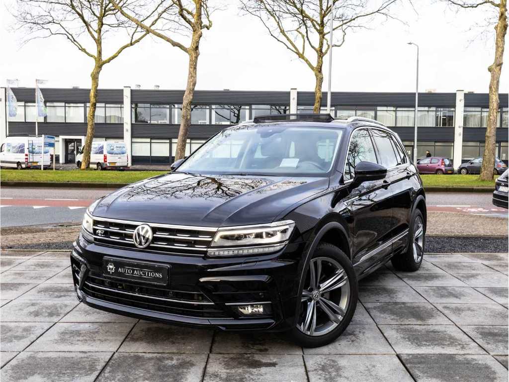 Volkswagen Tiguan 2.0 TSI 4Motion R-Line 190HP Automatic 2020 Panoramic Roof 360°Camera Head-up Warranty, X-991-HT