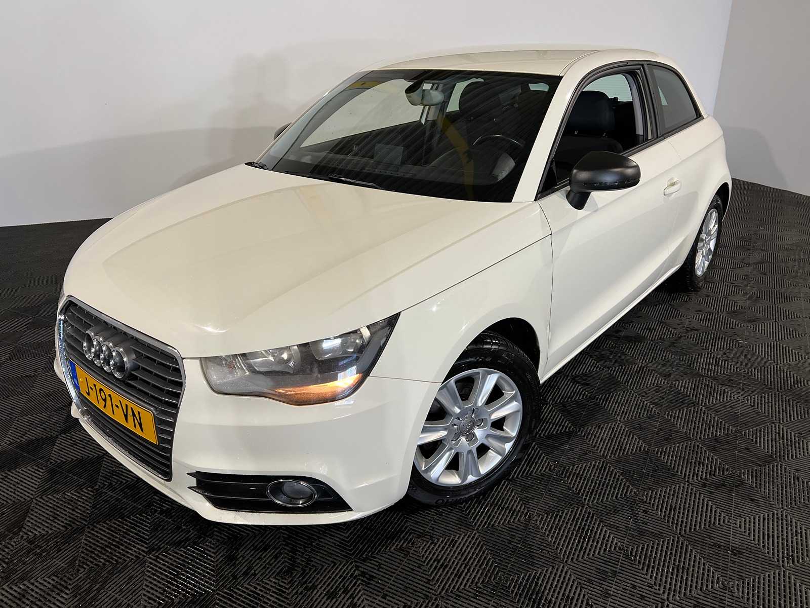 Audi A1 1.2 TFSI Amb. PL. B, J-191-UN