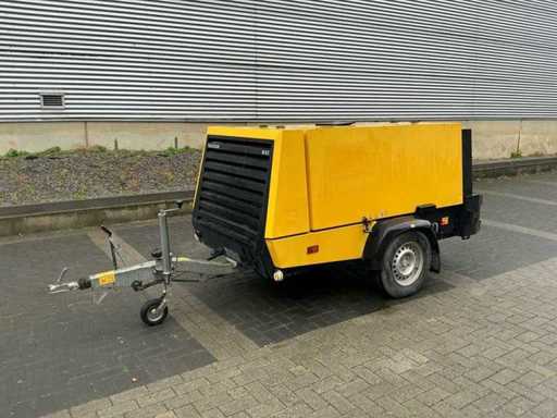 2016 Kaeser M82 1c Screw compressor