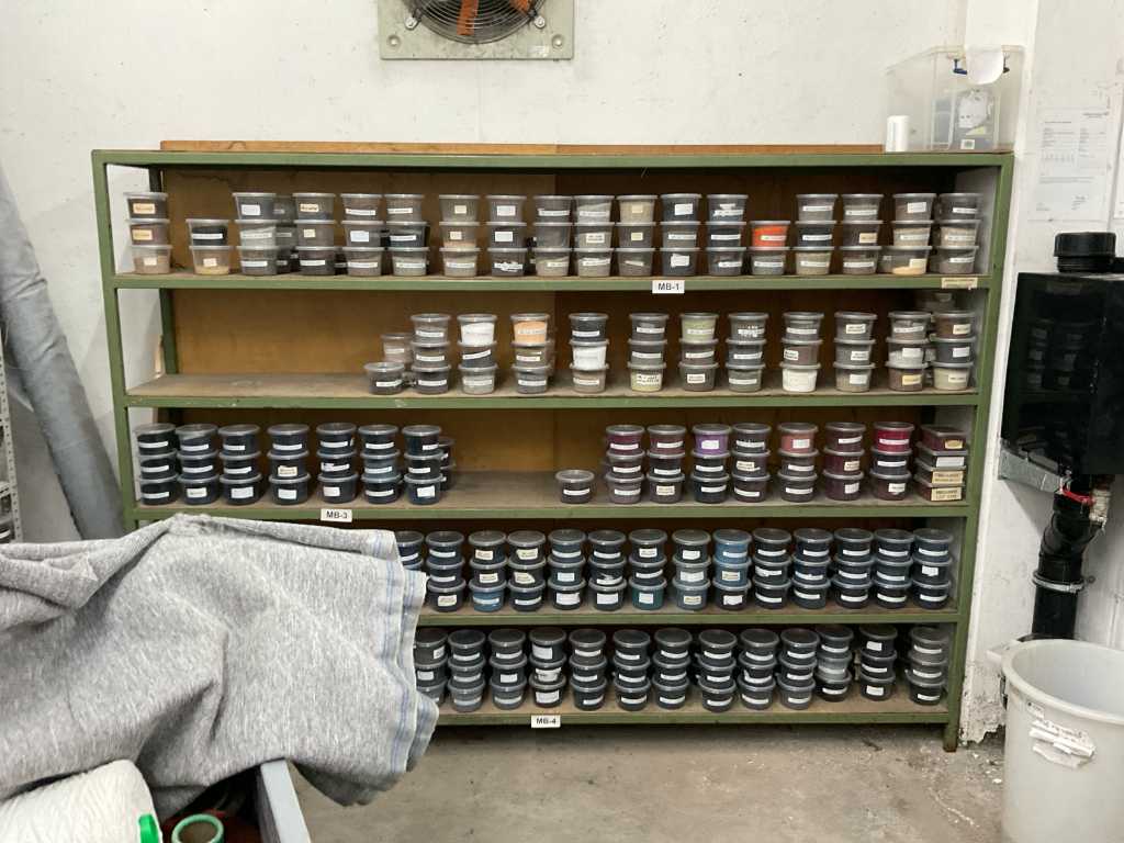 Welded shelving unit with masterbatch pellet content