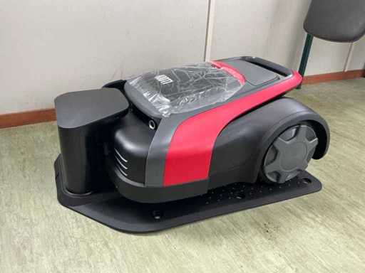 Kioti L321HR 3000m² Roboterrasenmäher ungenutzt