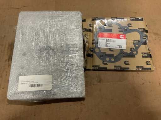 Different parts (2x)