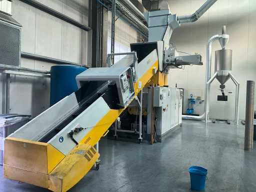 Ligne complète de recyclage NGR avec divers accessoires et refroidisseur FRIGEL