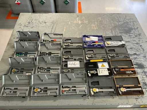 Posten Präzisions-Messschieber (20x)
