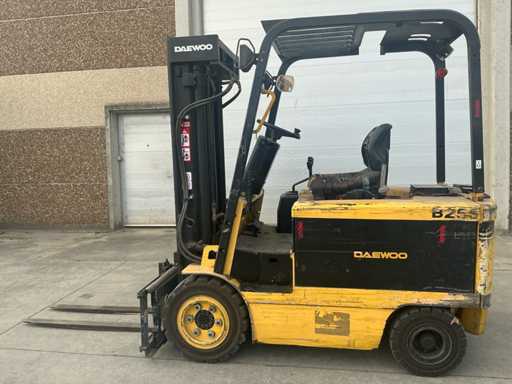 1998 Daewoo B25S-2 Vorkheftruck