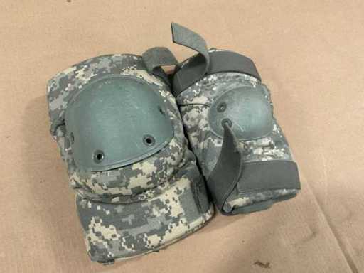 Knee and elbow pad set