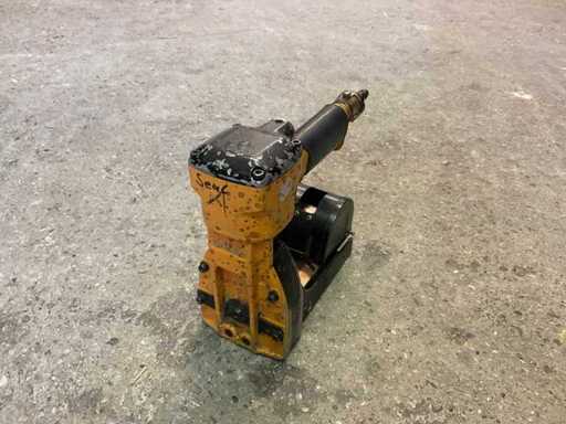 Bostitch Pneumatic Clamper