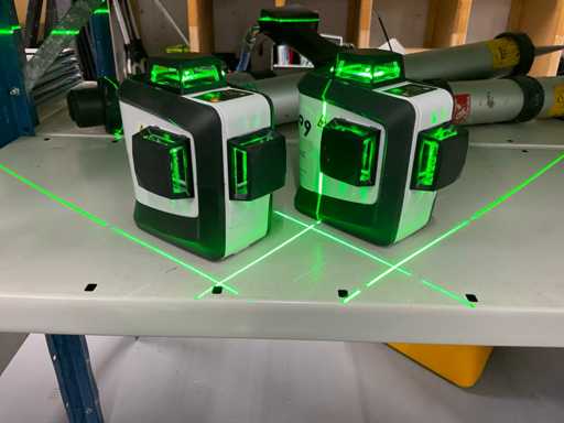 Láser de línea cruzada Laserliner 3G Pro (2x)