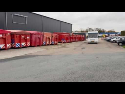 2f6b9136-34cc-438d-966d-d24d1c5dd997.mp4