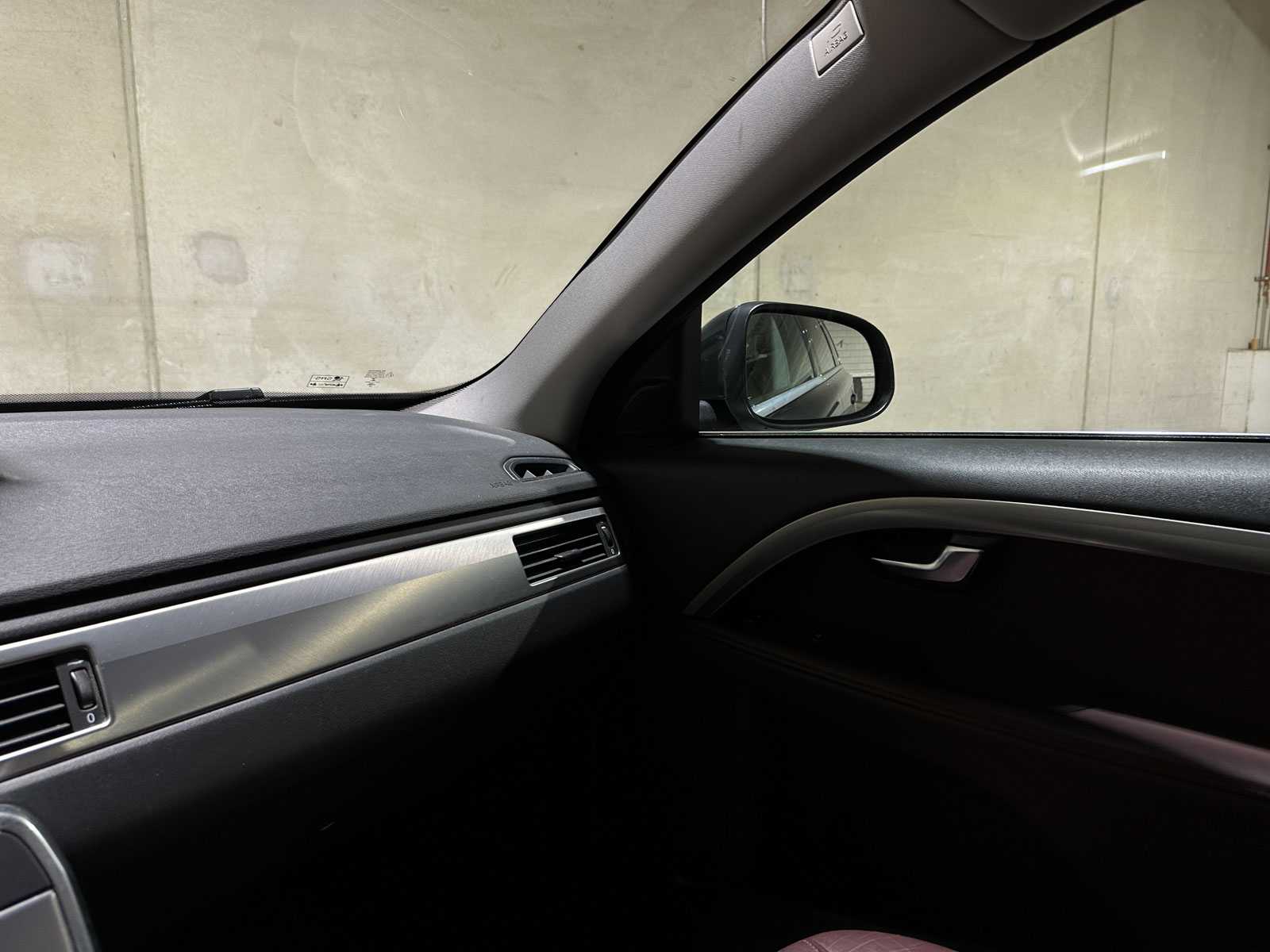 Volvo V70 1.6 T4 Limited Edition 179pk 2011 (Origineel-NL), 63-RSF-2