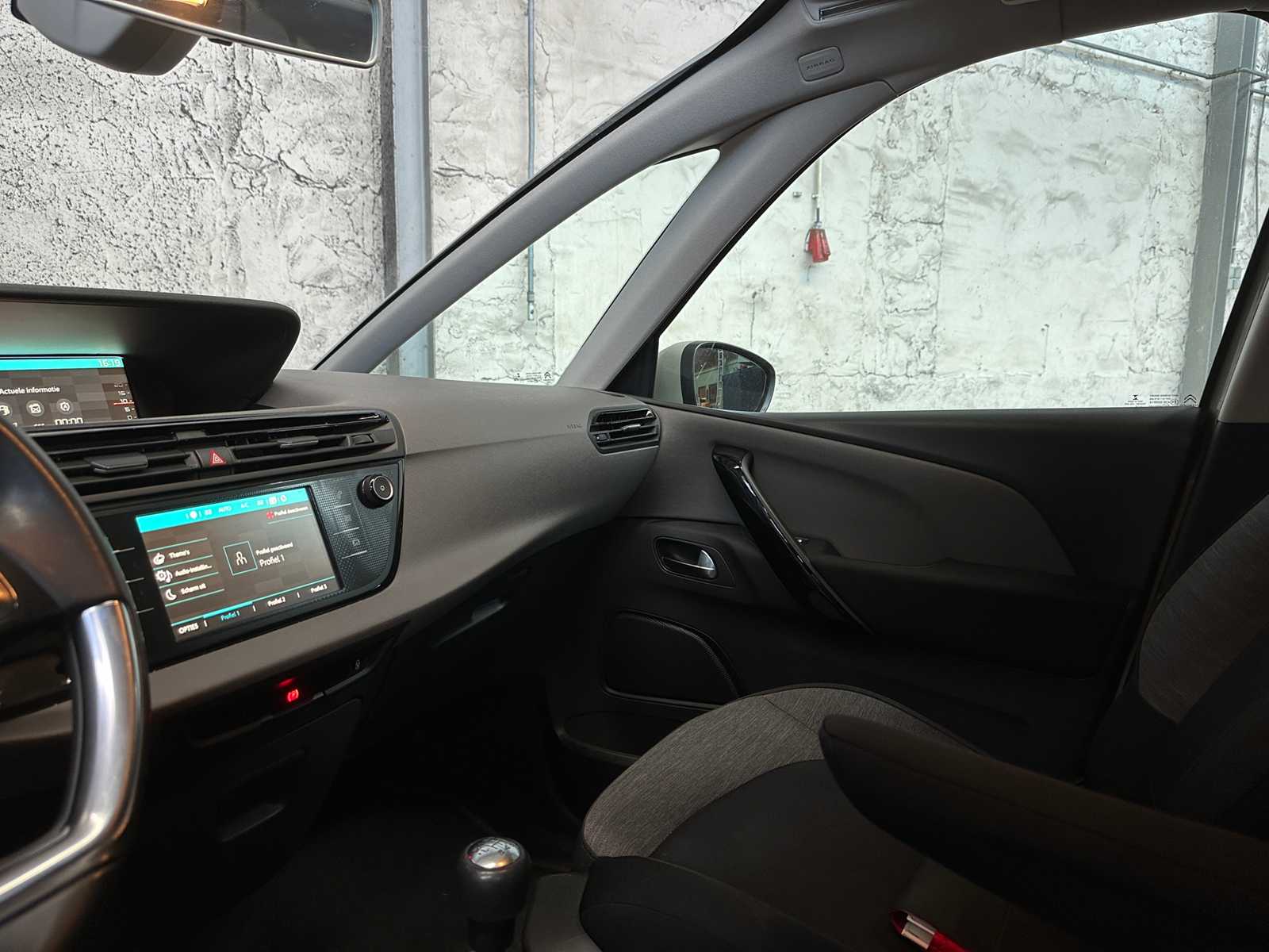 Citroen C4 spacetourer 1.2 puretech s&s feel 5d 131pk 2018 (7-Persoons)