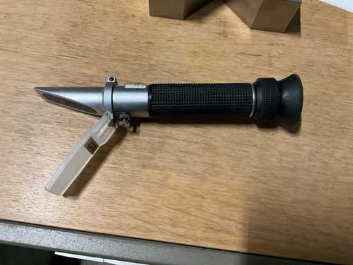Milacron 0~15% Refractometer