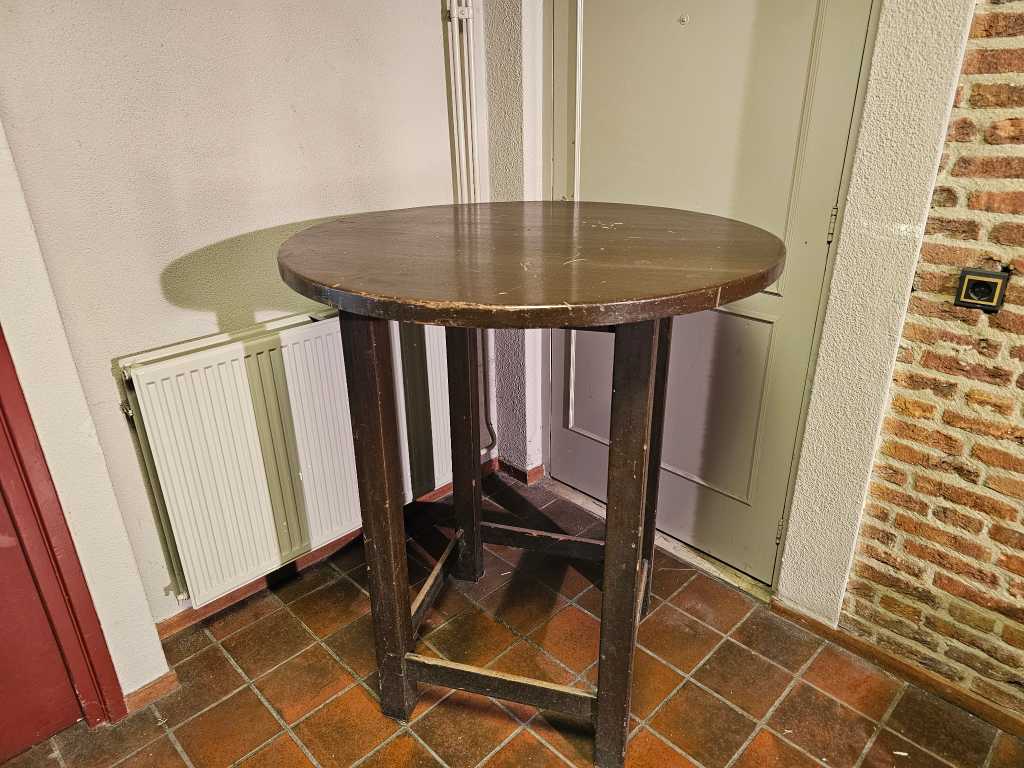 Wooden bar standing table