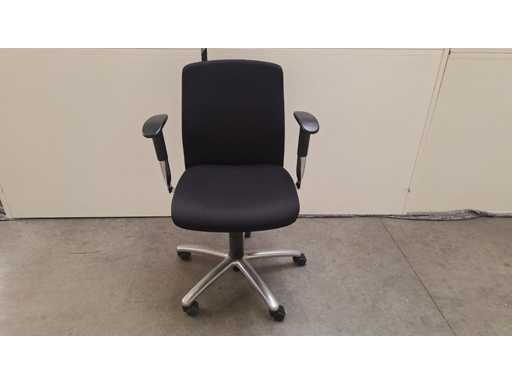 Interstuhl – ergonomischer Bürostuhl