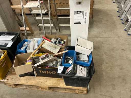 Batch of various tools