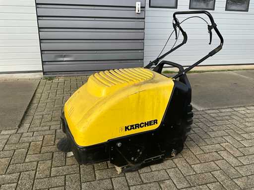 Karcher 750 SM Self-propelled sweeper