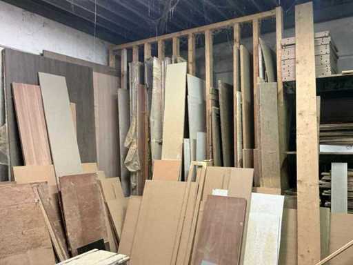 Autres matériaux de bois et de feuilles