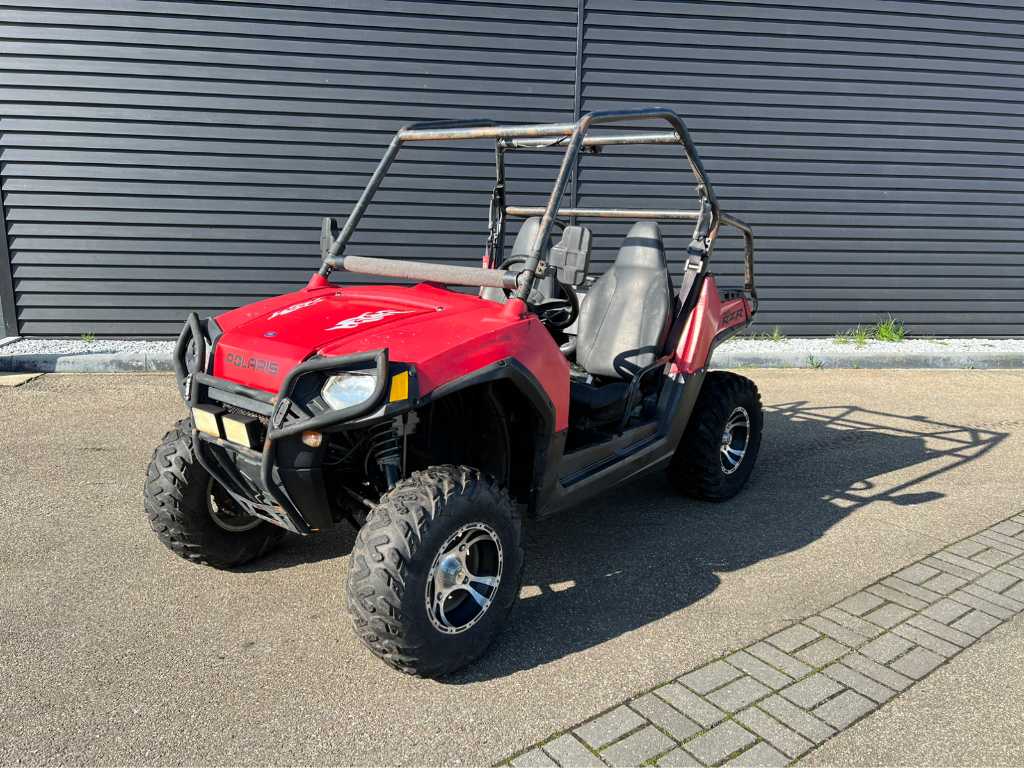 Polaris 2024 800 buggy