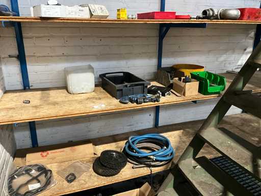 Varie sugli scaffali