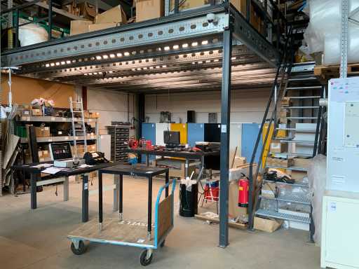 Demontabel bordes / vlonder met trap