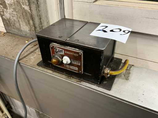 Eclipse Demagnetiser