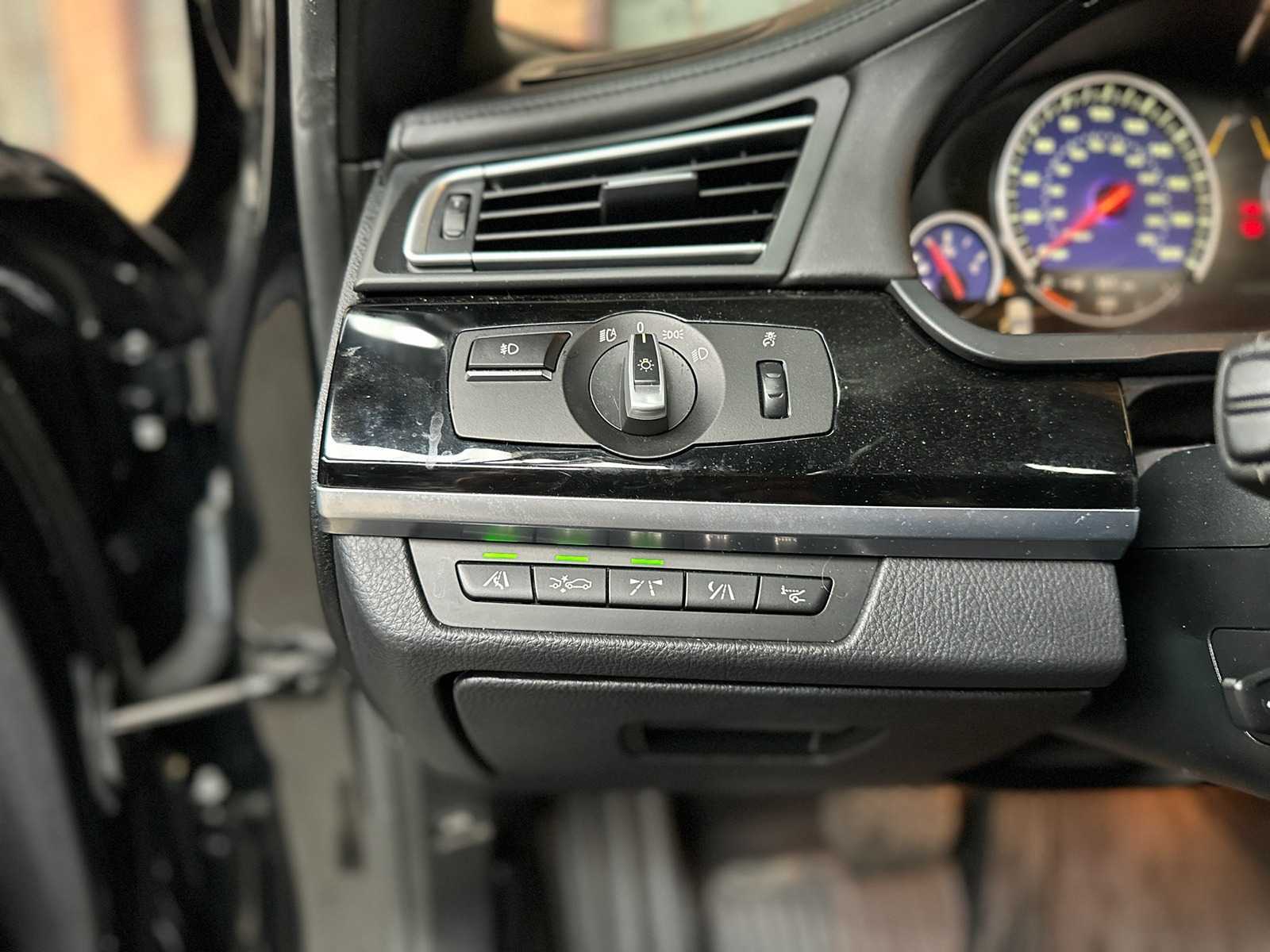 BMW Alpina B7 V8 507pk 2011