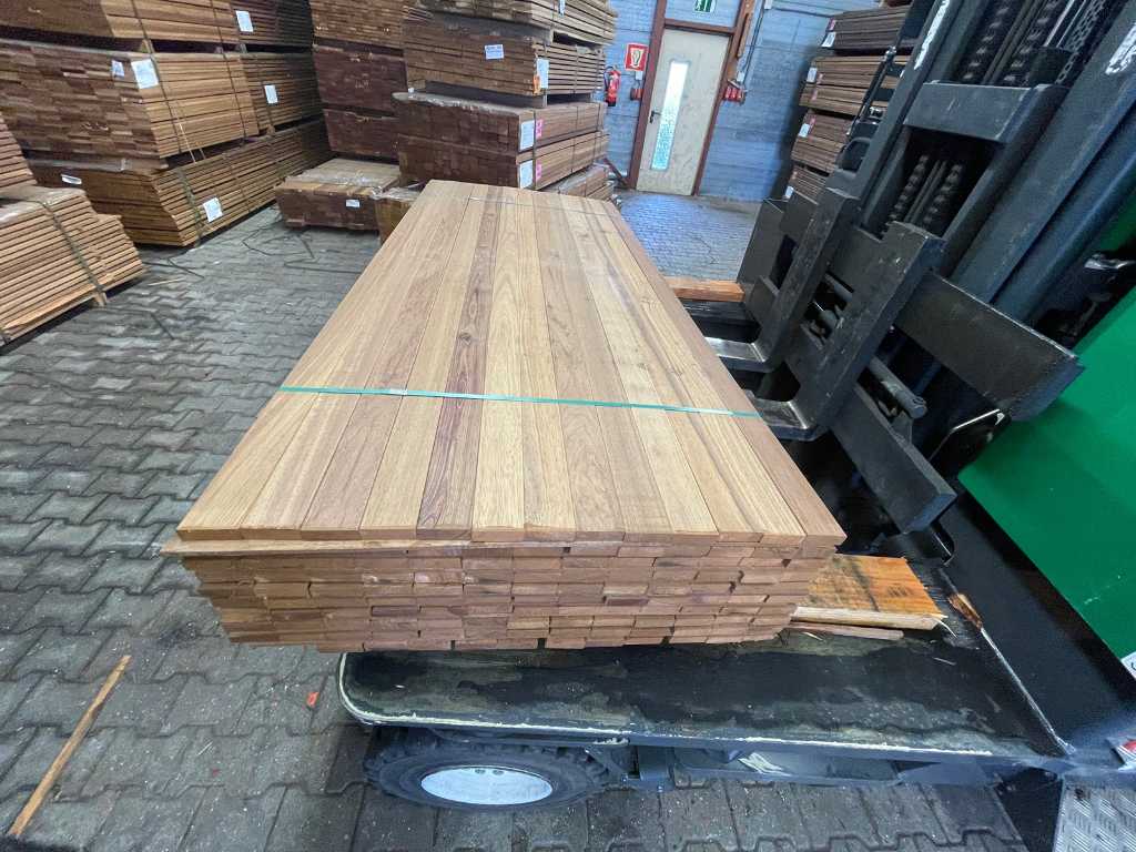 Lames de bois dur en teck de Guyane rabotées 21x70mm, longueur 335cm (247x)